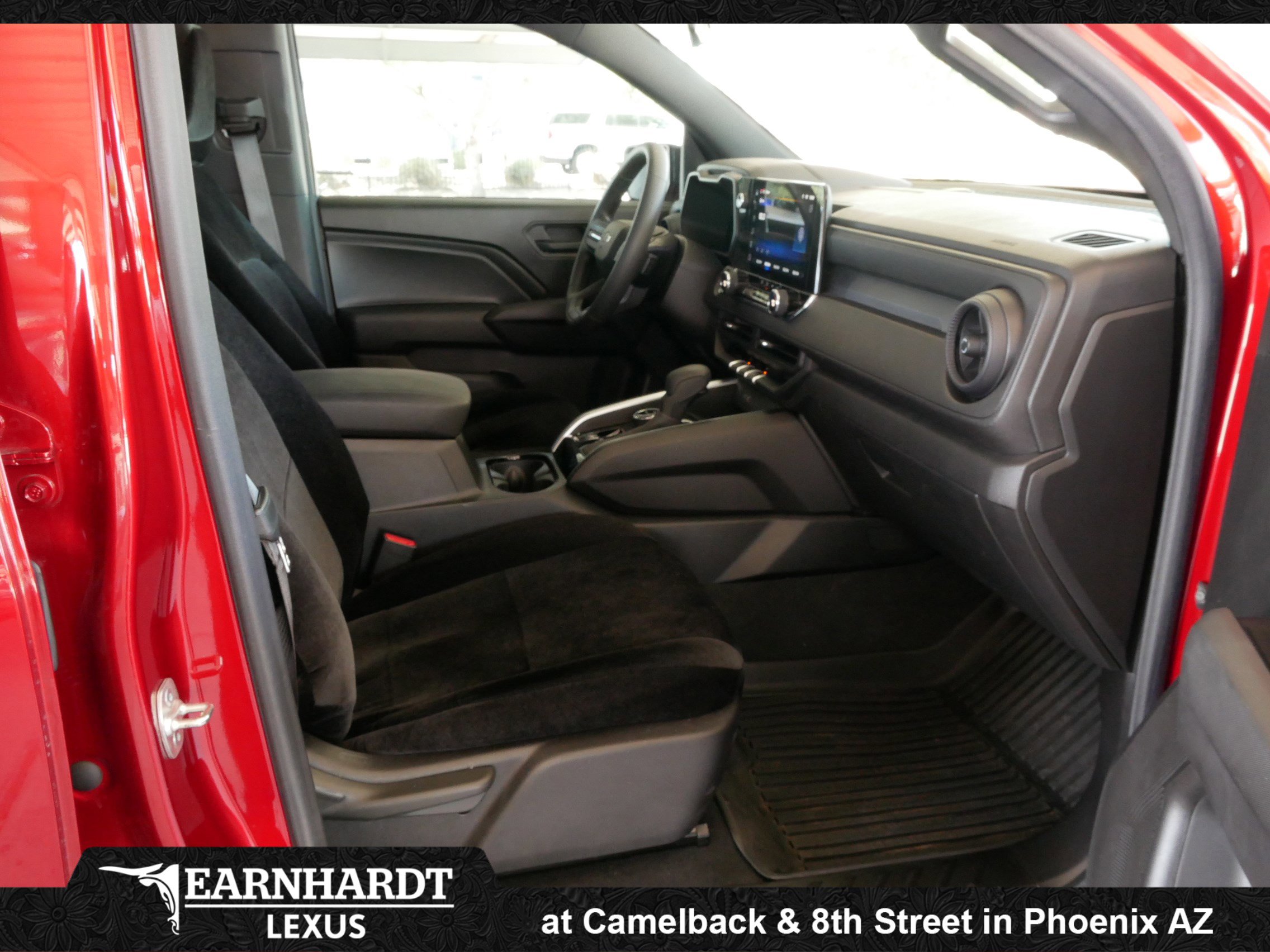 Used 2025 Chevrolet Colorado Trail Boss AWD/4WD image 10