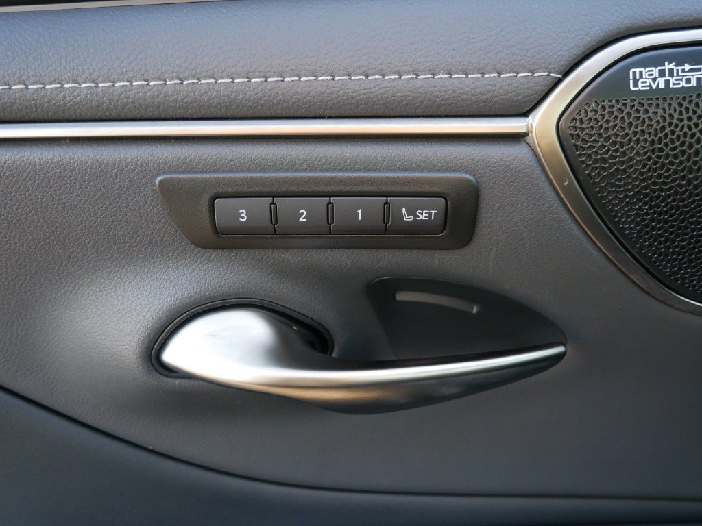 Certified 2025 Lexus ES 350 w/ Luxury Package FWD image 16