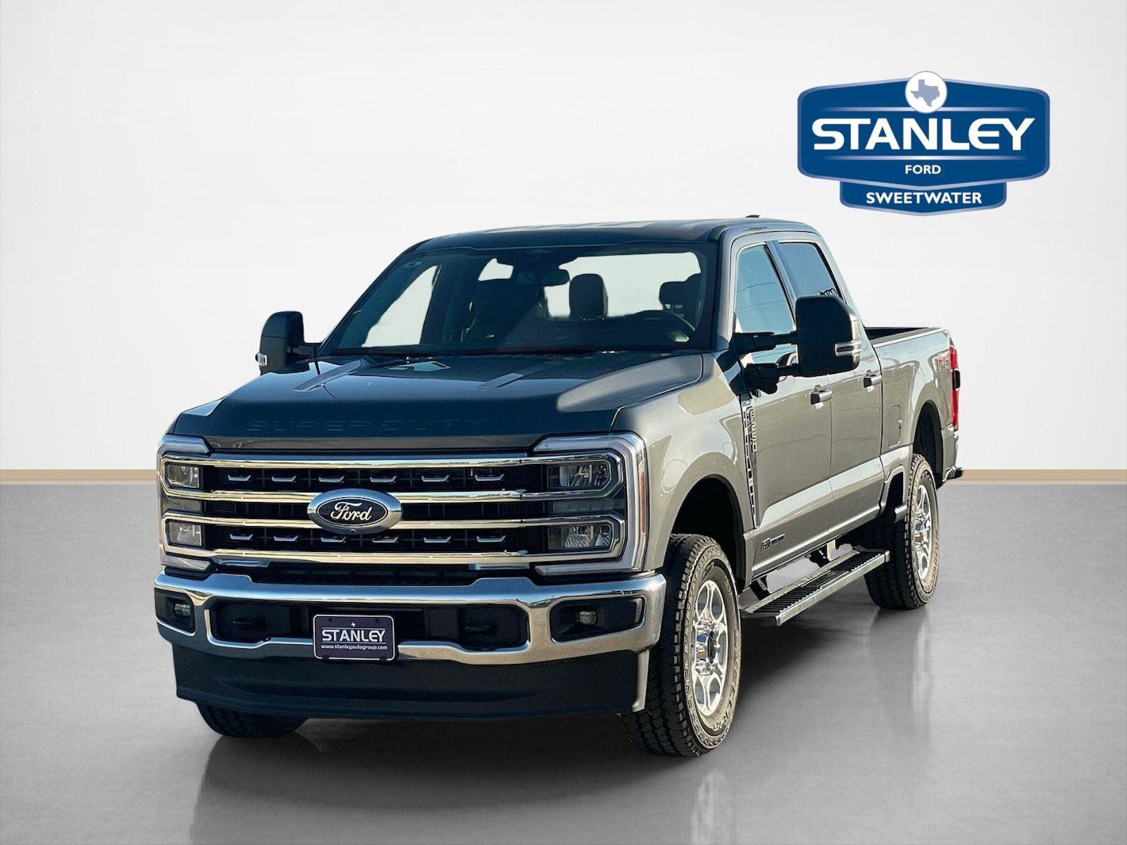 New 2026 Ford F250 XLT w/ XLT Premium Package AWD/4WD image 3
