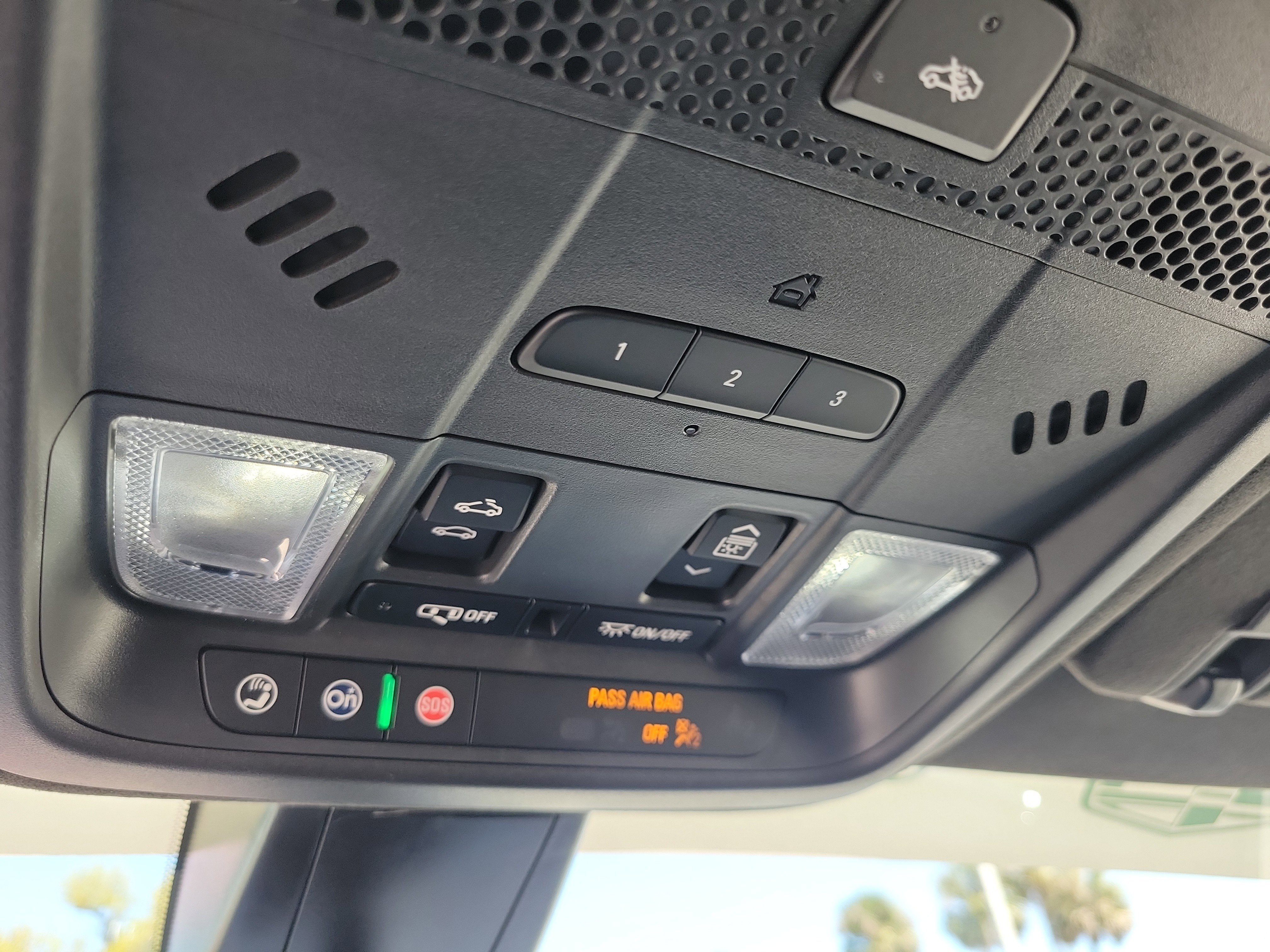 Certified 2025 Cadillac XT6 Premium Luxury w/ Platinum Package image 20