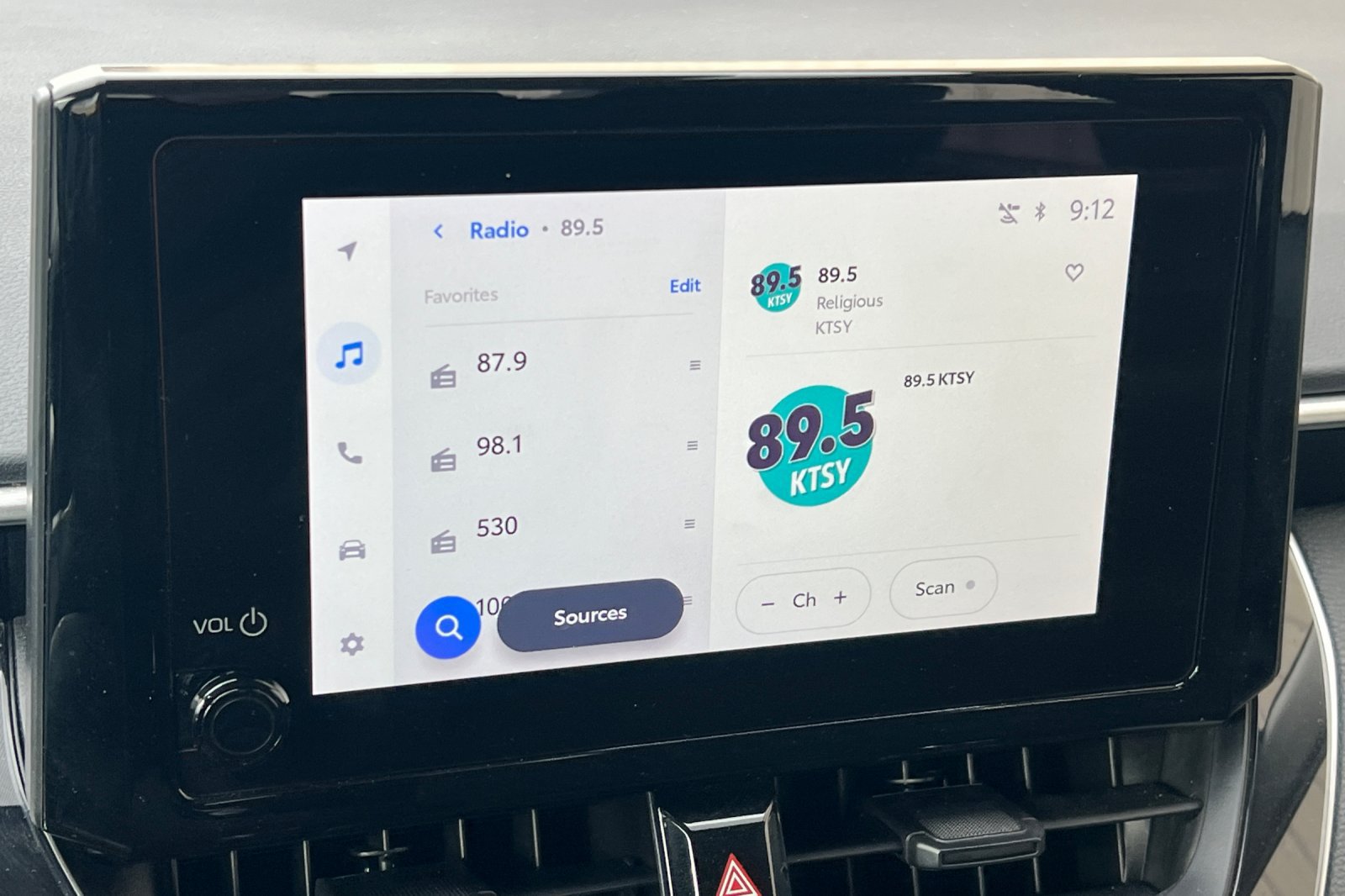 Used 2025 Toyota Corolla LE FWD image 20