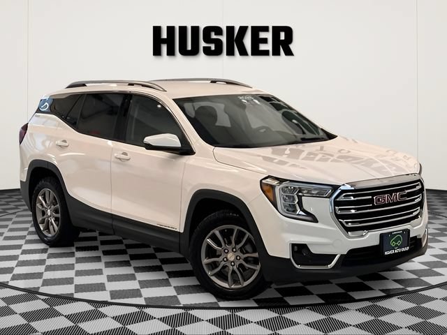 Used 2023 GMC Terrain SLT AWD/4WD image 1