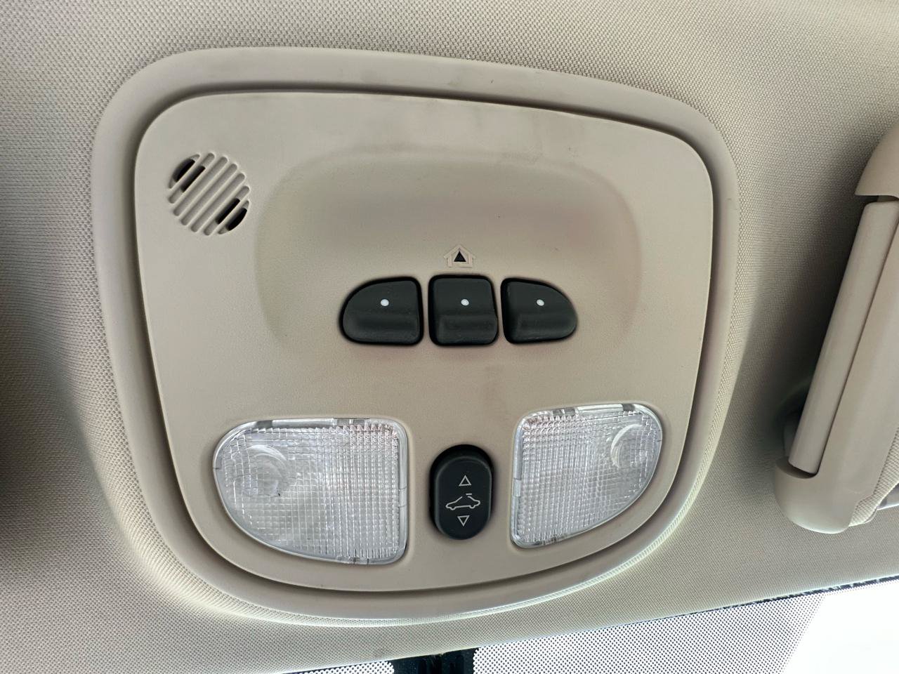Used 2004 Chevrolet Malibu LT w/ Preferred Equipment Group FWD image 29