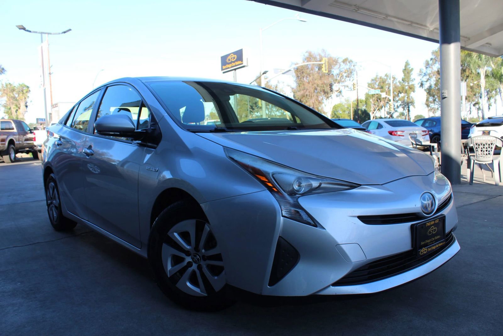 Used 2017 Toyota Prius Four FWD image 7