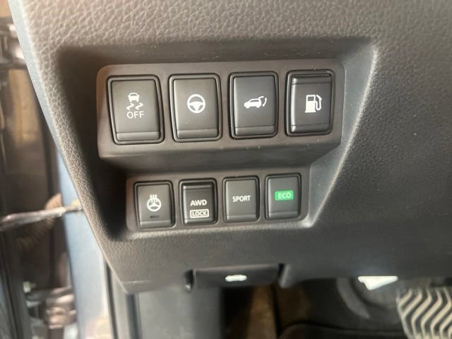 Used 2019 Nissan Rogue SL AWD/4WD image 24