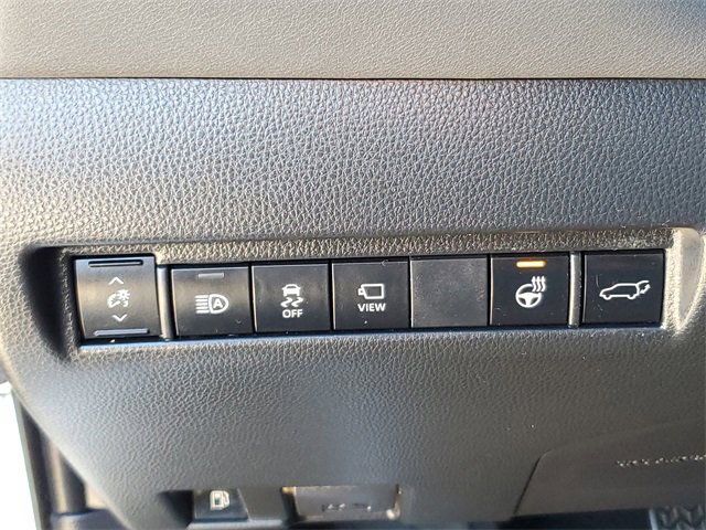 Used 2024 Toyota Venza Limited image 26