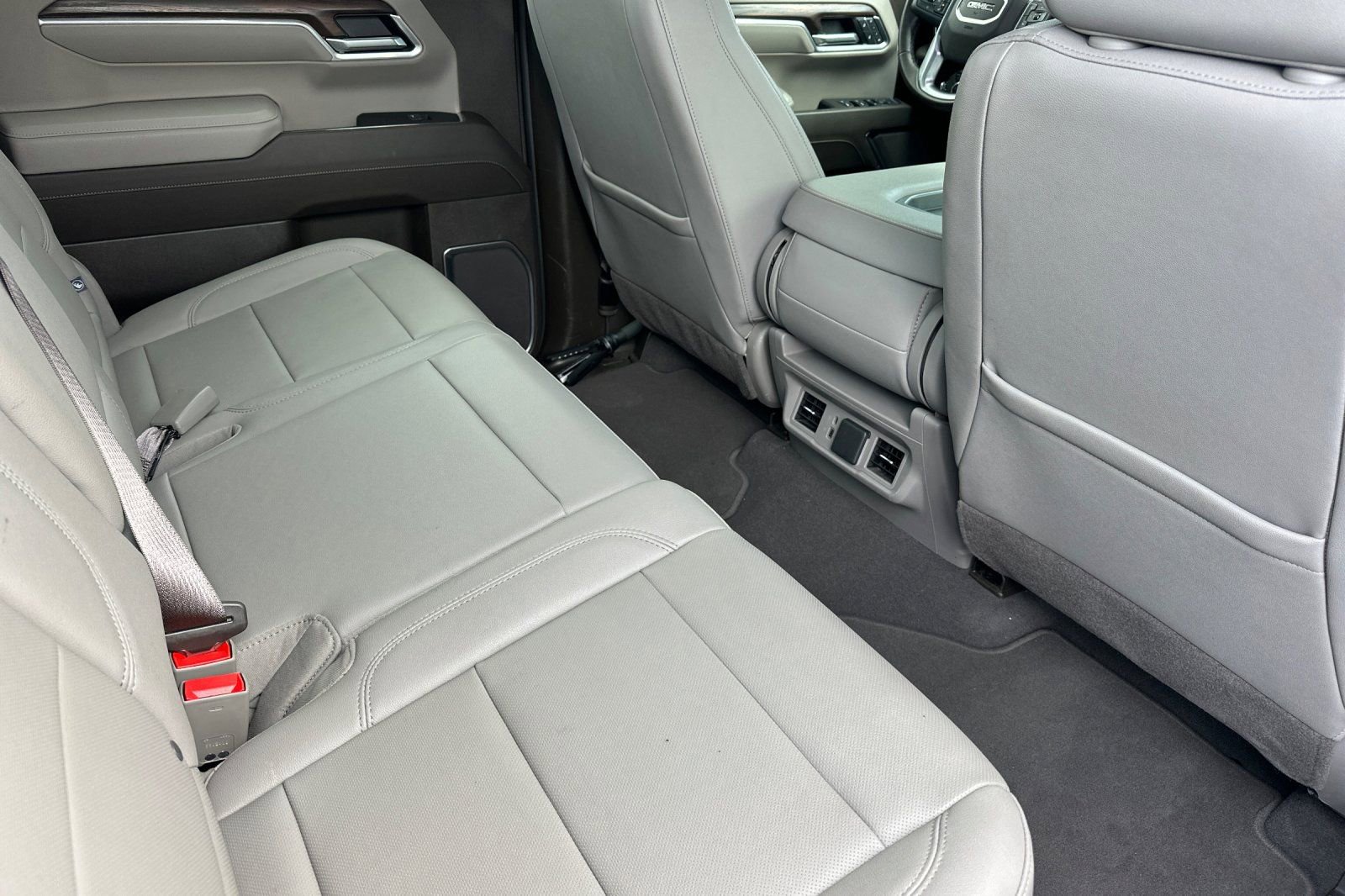 Used 2025 GMC Sierra 1500 SLT image 16