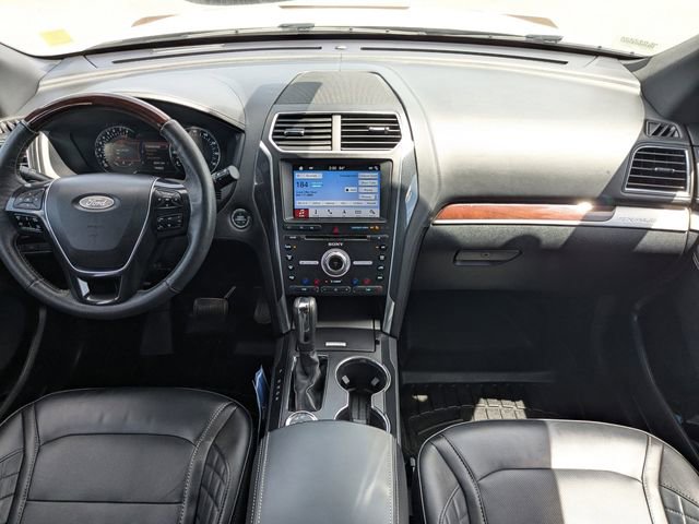 Certified 2018 Ford Explorer Platinum AWD/4WD image 14