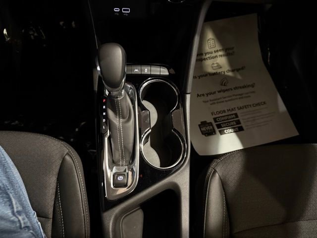 Used 2025 Buick Encore GX Preferred image 21