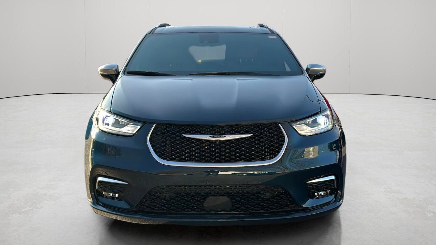 Used 2023 Chrysler Pacifica Pinnacle image 13