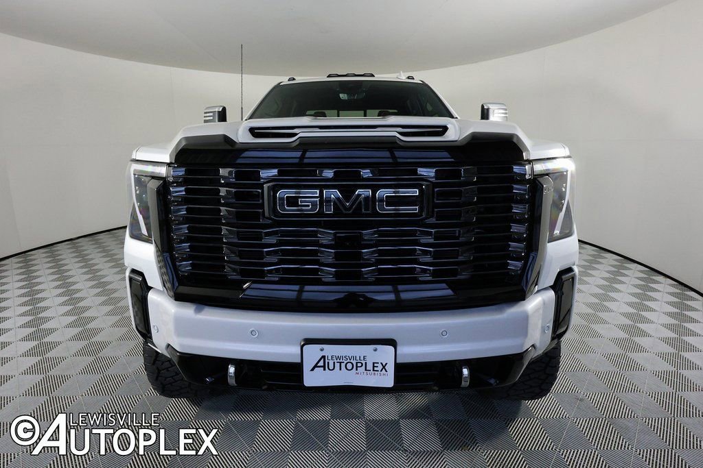 Used 2025 GMC Sierra 2500 Denali Ultimate AWD/4WD image 2