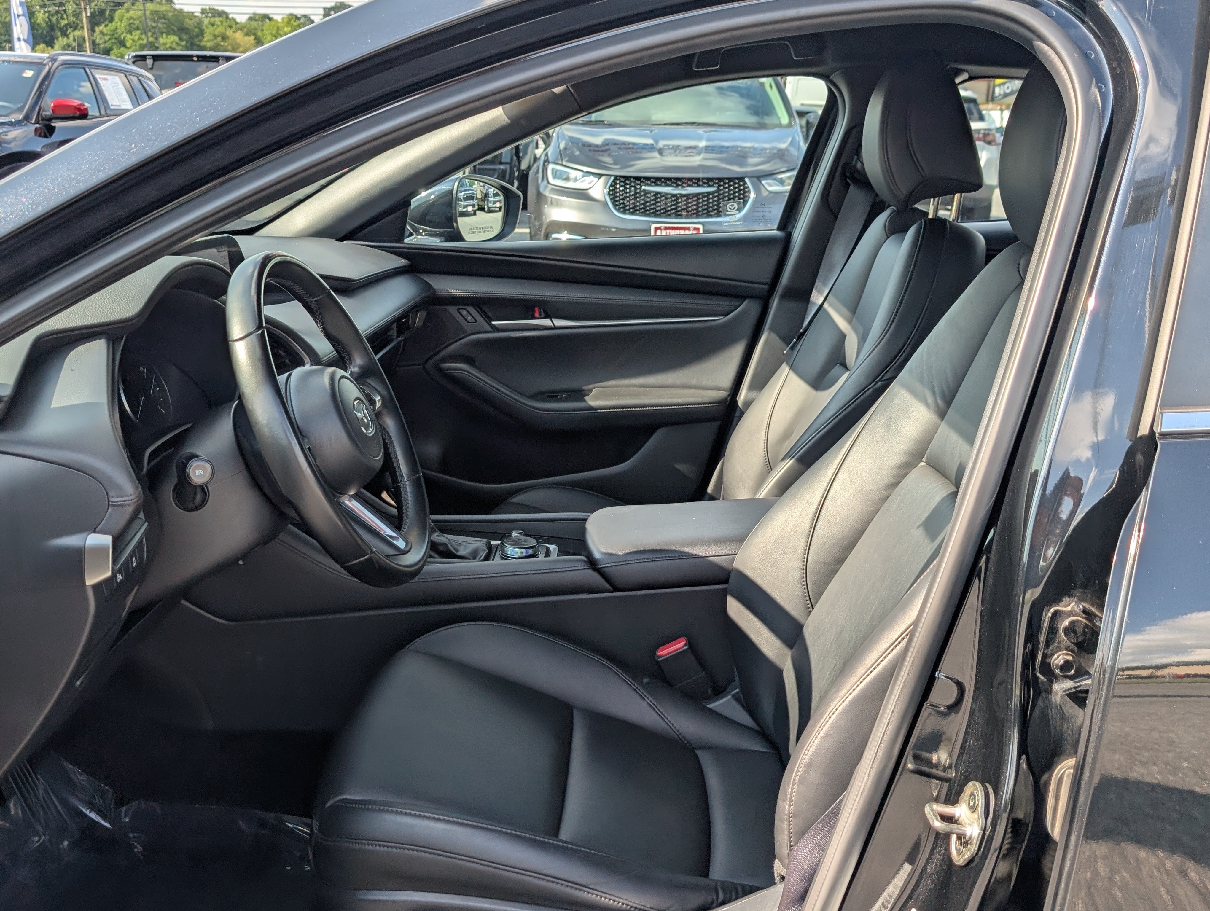 Used 2024 MAZDA MAZDA3 s FWD image 16