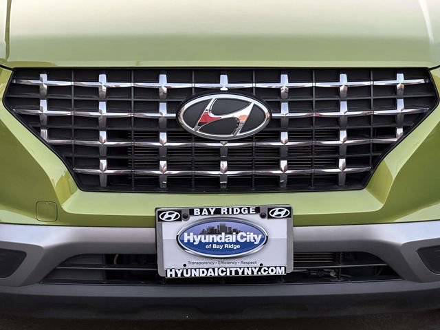Used 2023 Hyundai Venue SEL w/ Cargo Package FWD image 12