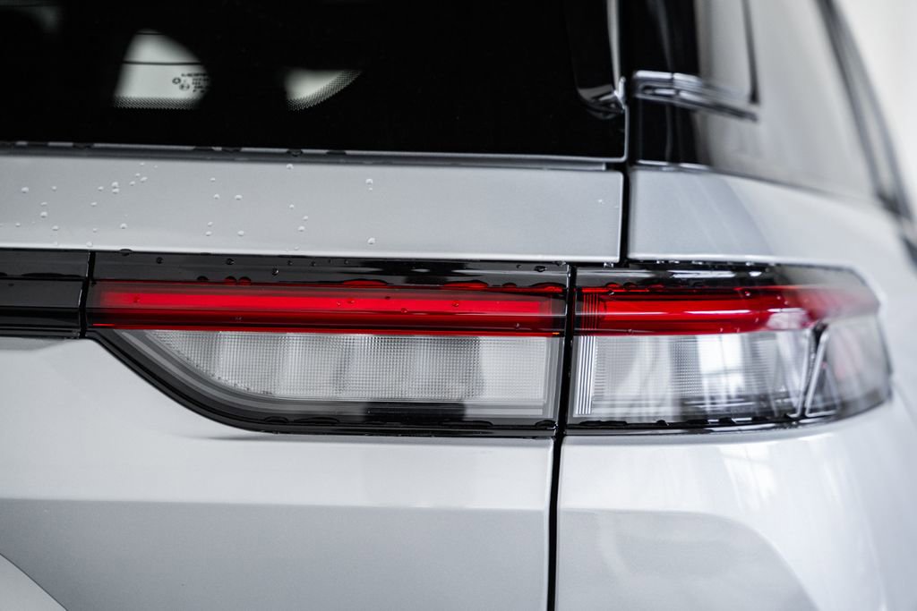 New 2025 Jeep Grand Cherokee Limited image 6