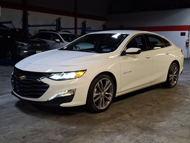 Used 2024 Chevrolet Malibu LT FWD image 3