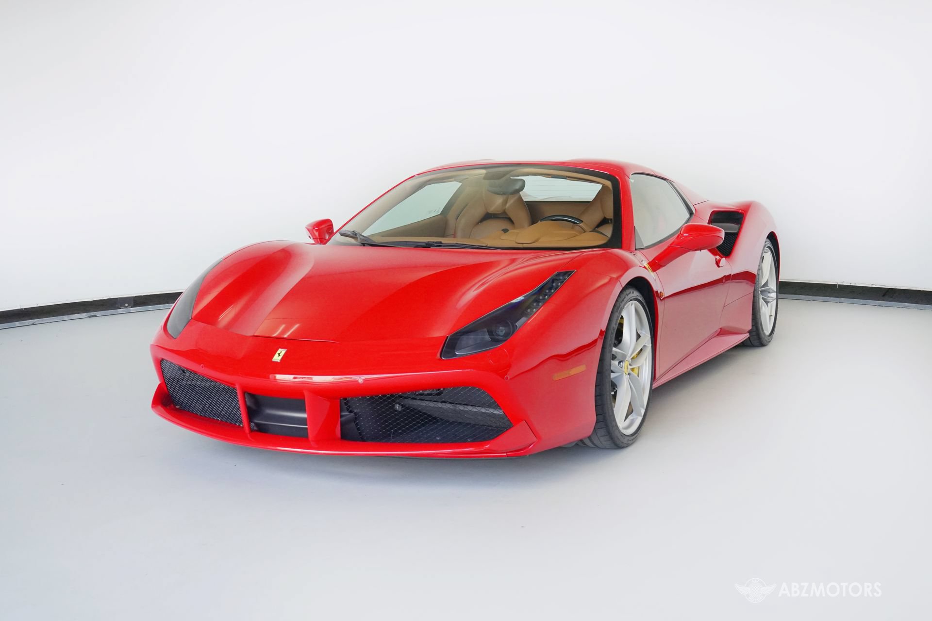 Used 2018 Ferrari 488 Spider RWD image 2
