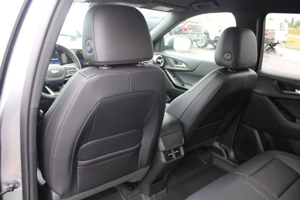 New 2026 Chevrolet Equinox LT FWD image 25