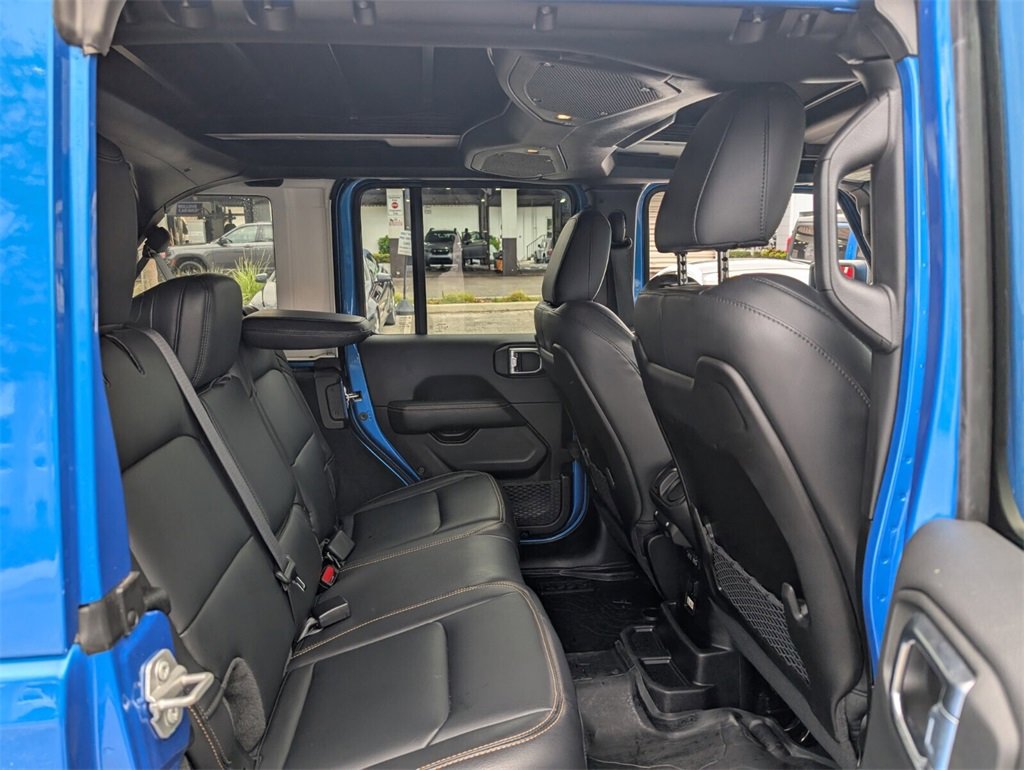 Certified 2024 Jeep Wrangler Sahara w/ Technology Group image 16