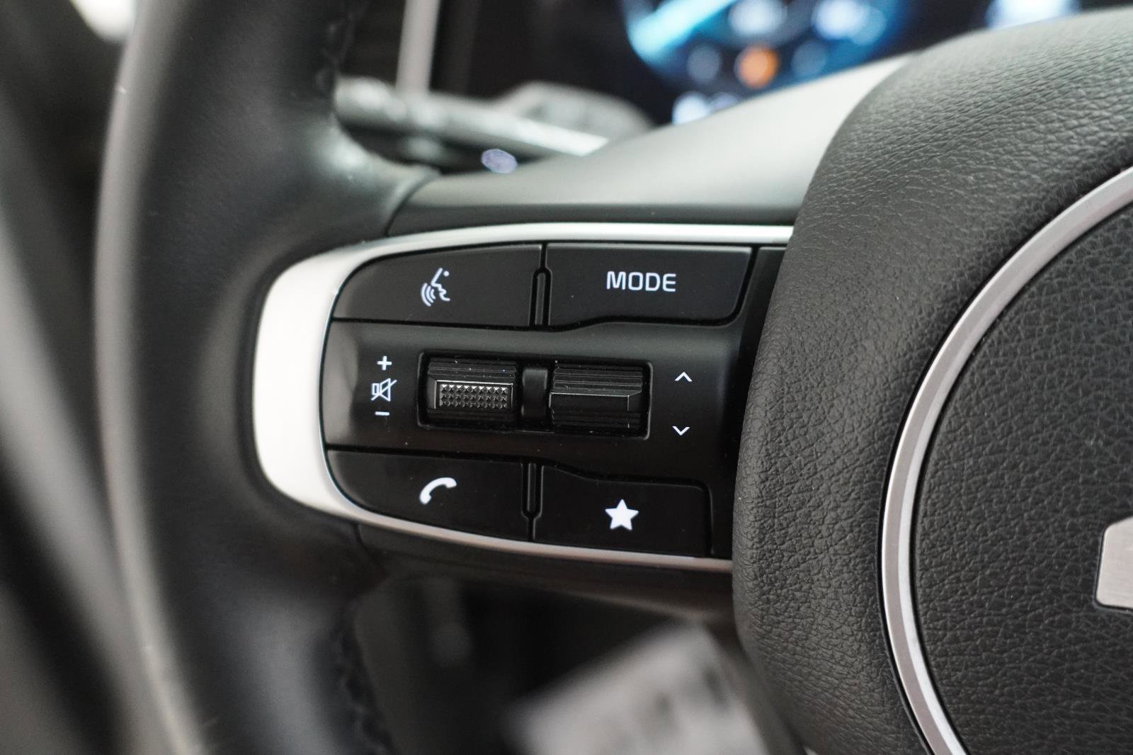 Used 2024 Kia Sportage SX FWD image 21