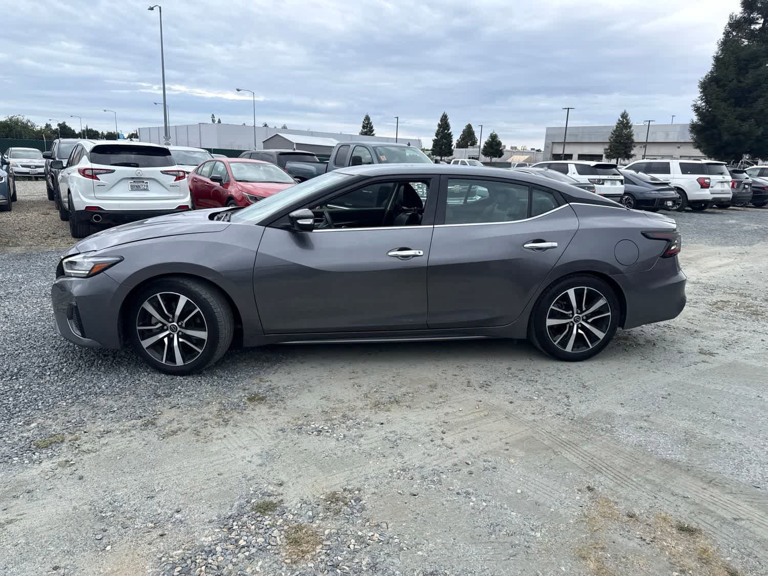 Used 2023 Nissan Maxima SV w/ Floor Mat Group FWD image 8