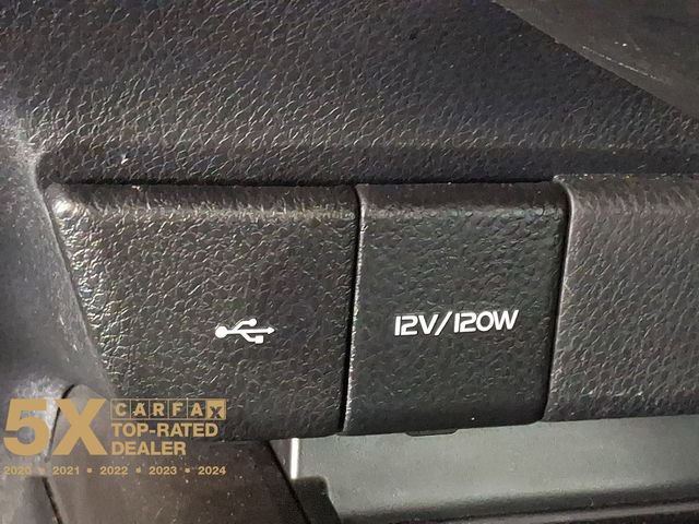 Used 2024 Toyota Camry SE image 28