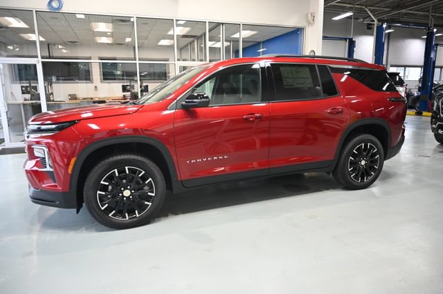 New 2026 Chevrolet Traverse LT w/ Sun and Wheel Package FWD image 7