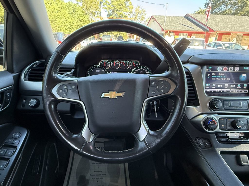 Used 2019 Chevrolet Suburban LT image 13