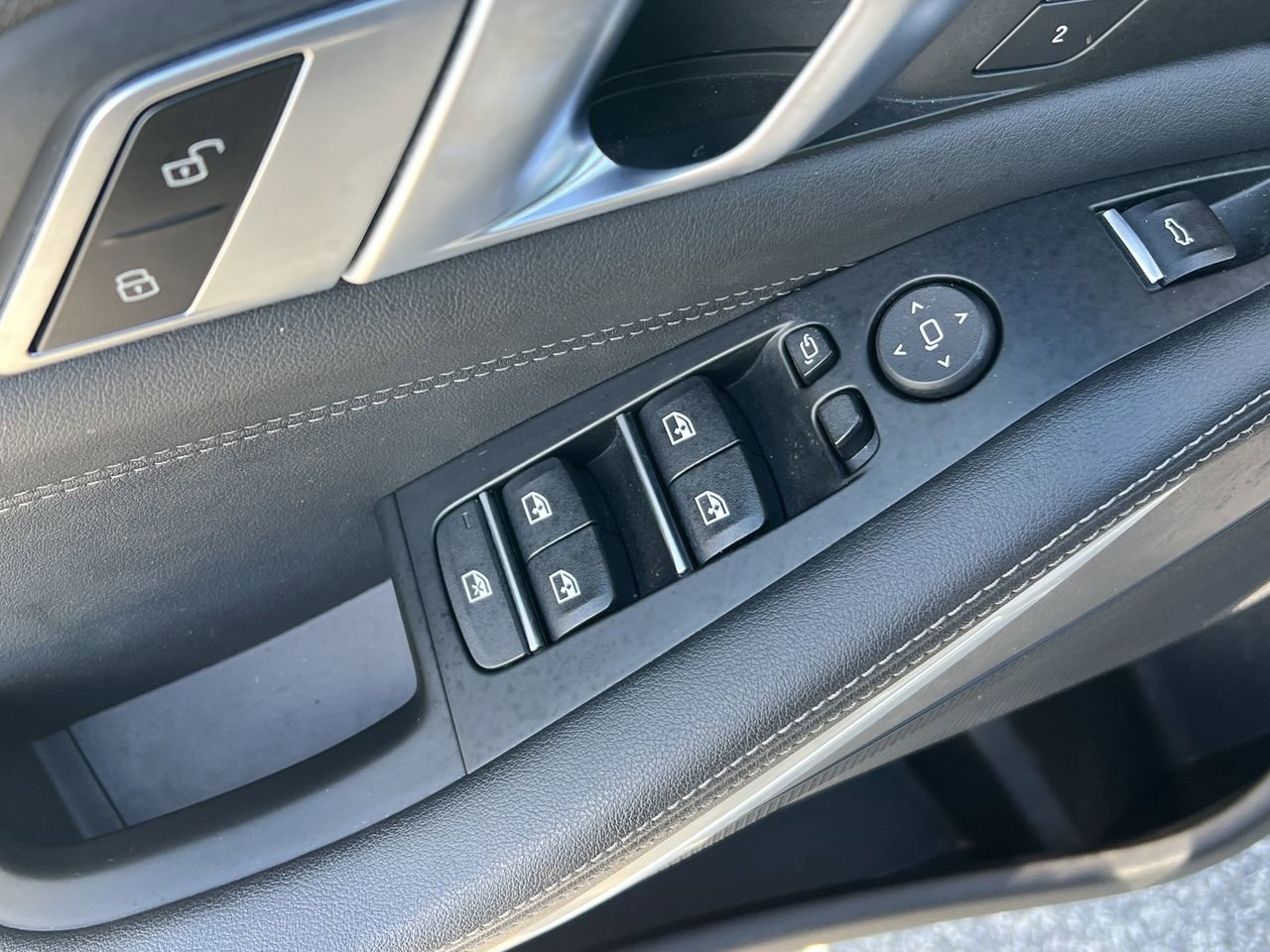 Used 2023 BMW X5 xDrive40i w/ Premium Package image 24