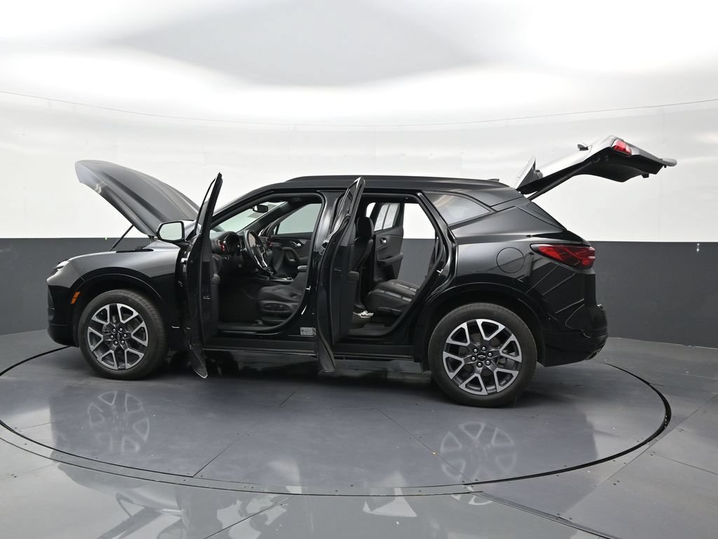 Used 2023 Chevrolet Blazer RS w/ Enhanced Convenience Package FWD image 30