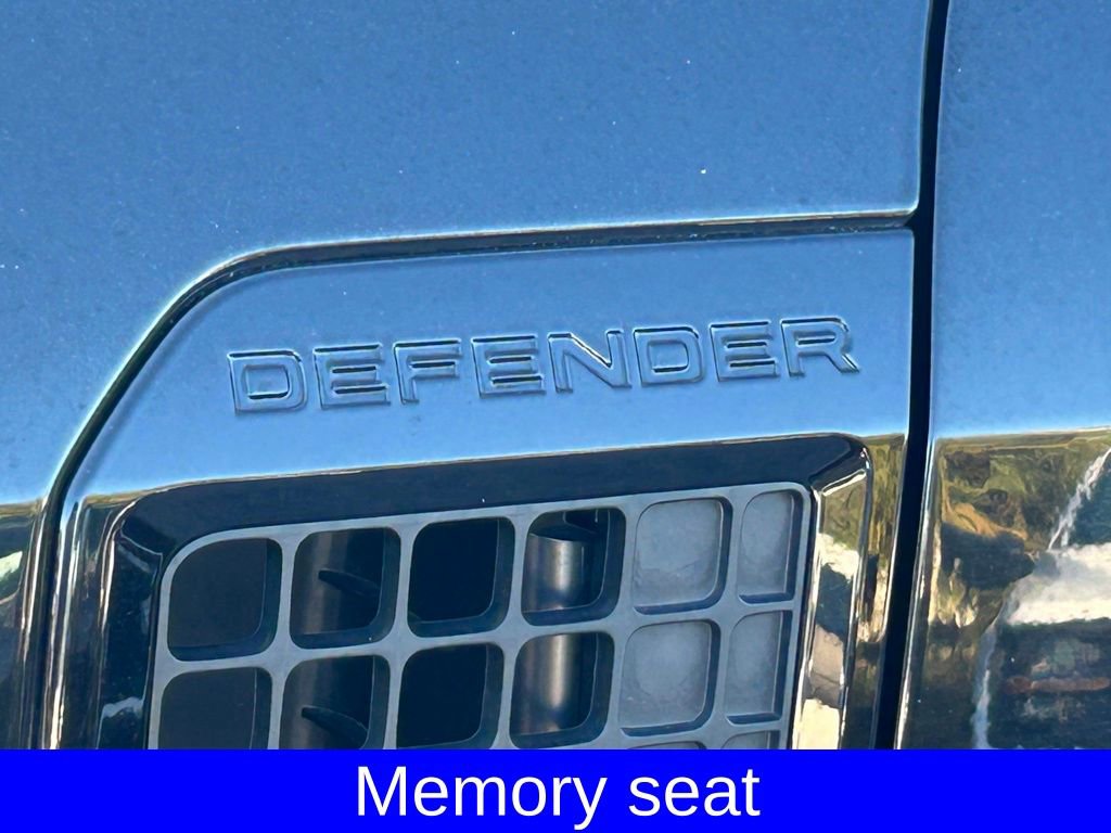 Used 2025 Land Rover Defender 110 S AWD/4WD image 18