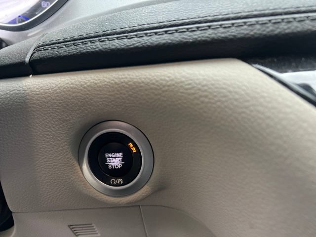 Used 2019 Chrysler Pacifica Limited FWD image 31