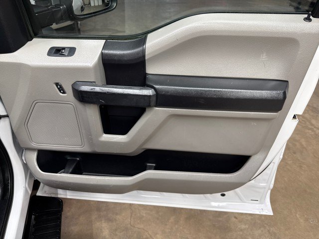 Used 2020 Ford F550 2WD Regular Cab Super Duty image 19