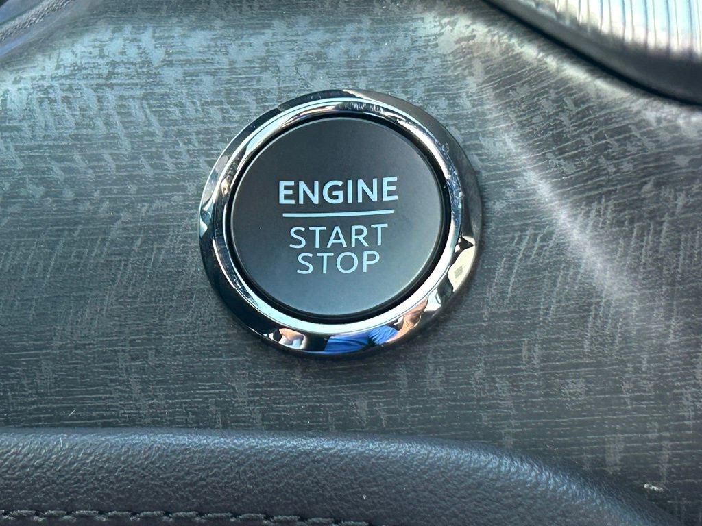 Used 2025 Ford Explorer Platinum w/ Ultimate Package image 44