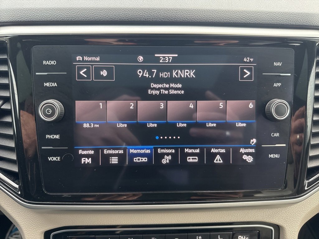 Used 2021 Volkswagen Atlas SEL Premium image 38