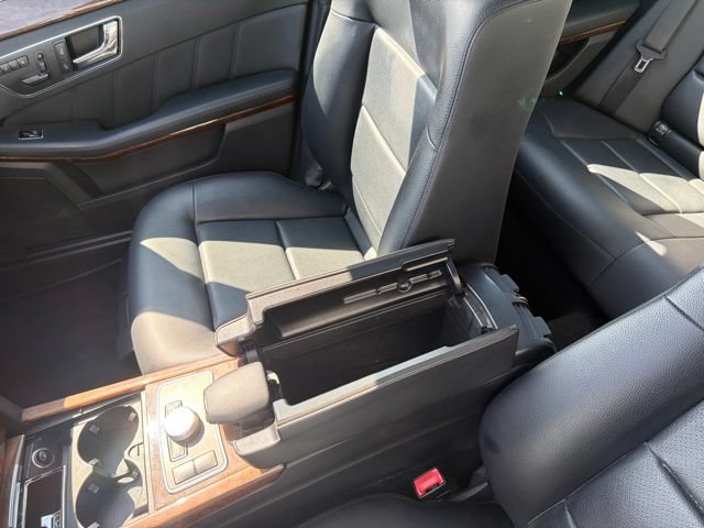 Used 2011 Mercedes-Benz E 350 4MATIC Sedan image 21