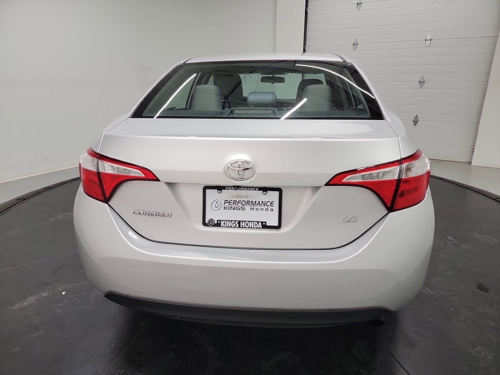 Used 2016 Toyota Corolla LE FWD image 8
