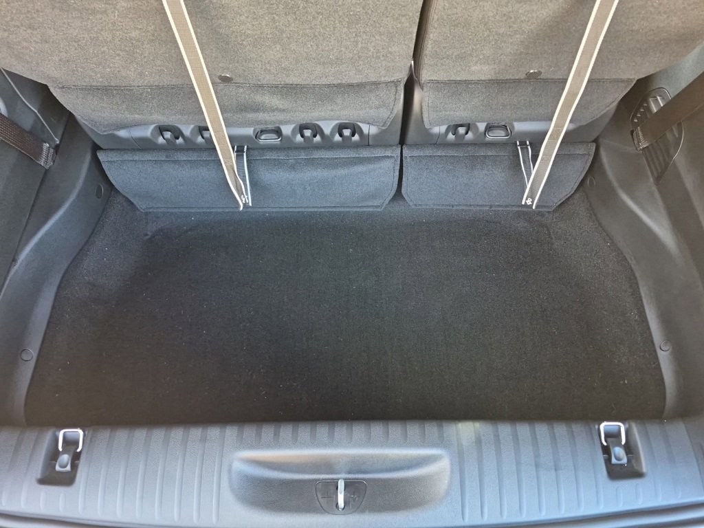 New 2025 Chrysler Pacifica Limited w/ Trailer Tow Group image 35