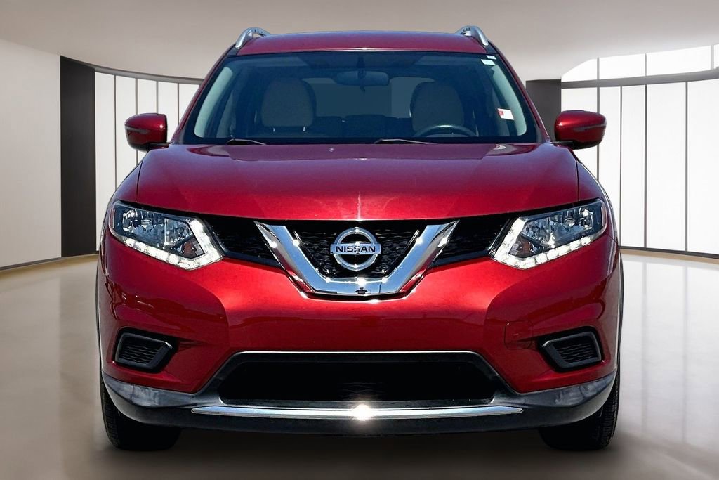 Used 2016 Nissan Rogue SV image 3