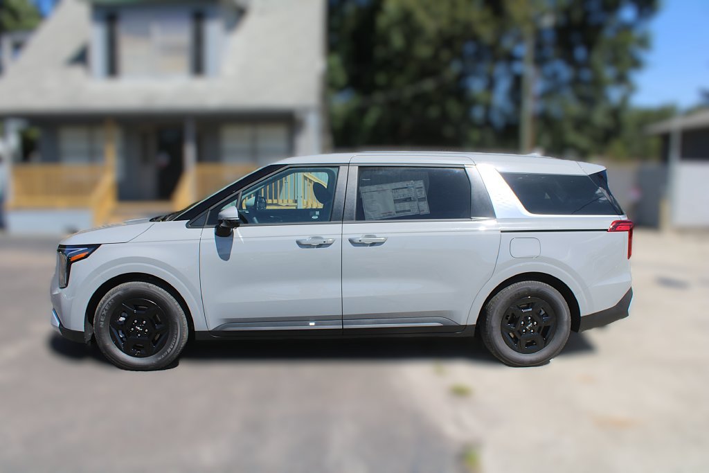 New 2027 Kia Carnival LX FWD image 16