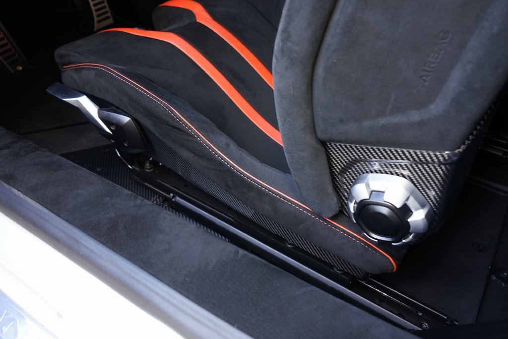 Used 2022 Lamborghini Huracan STO image 29