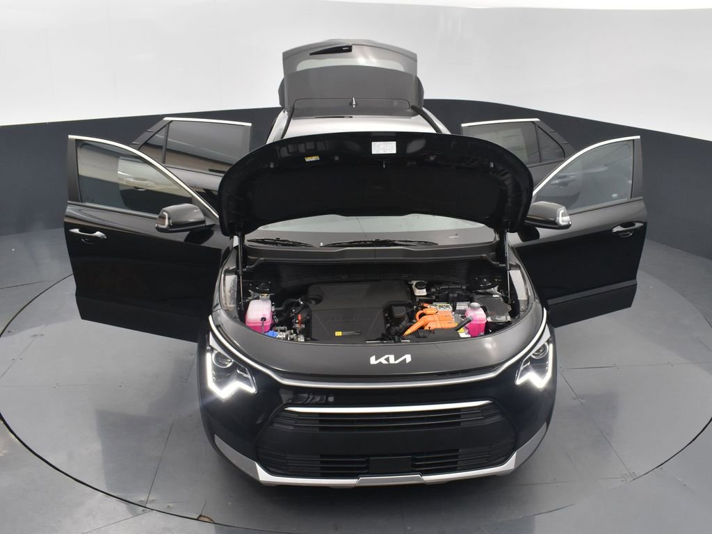 Certified 2025 Kia Niro EX FWD image 49