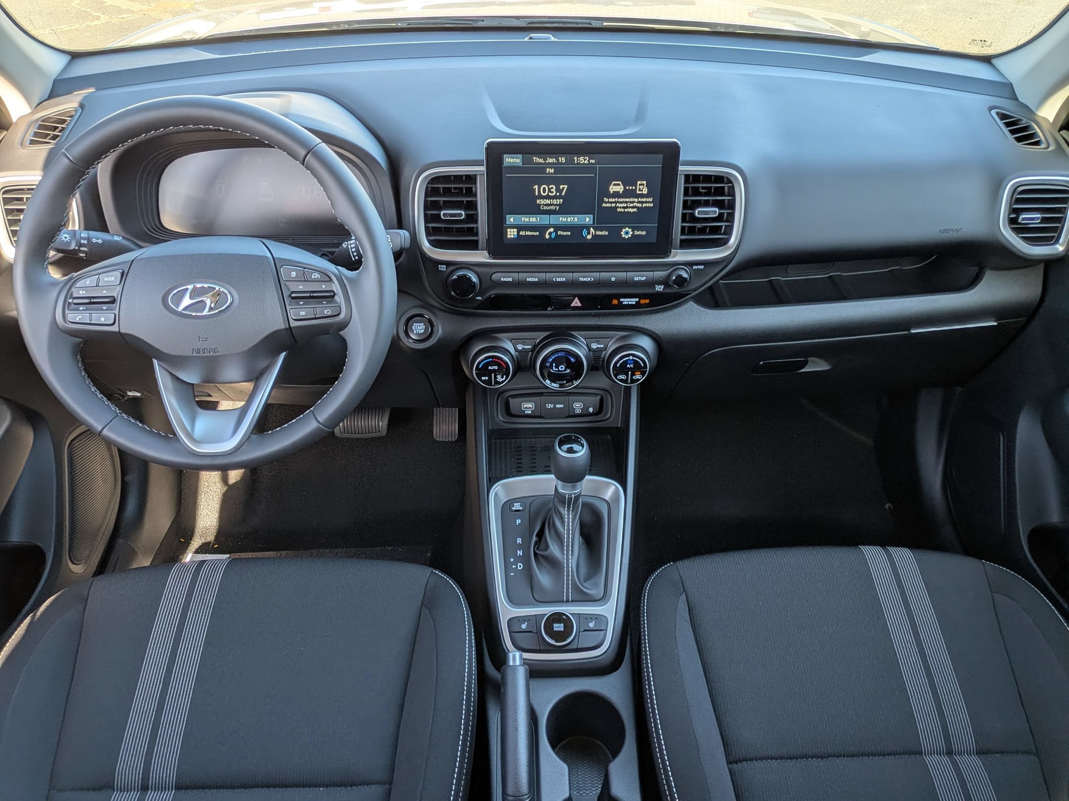 New 2026 Hyundai Venue SEL FWD image 21