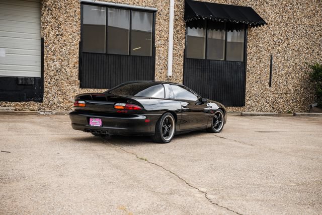 Used 2002 Chevrolet Camaro Z28 w/ SS Performance/Appearance Pkg RWD image 19