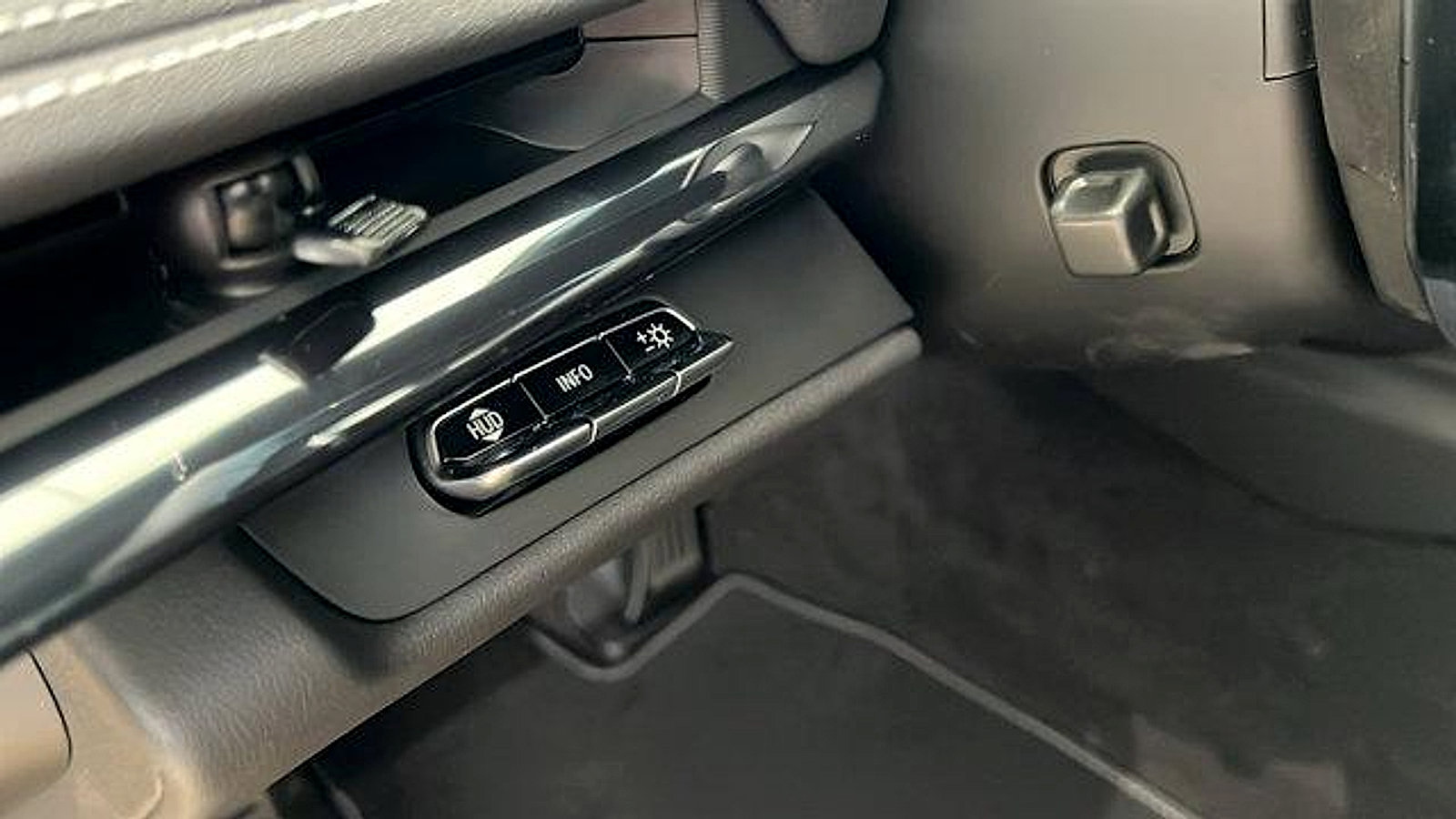 New 2025 Chevrolet Corvette Stingray Preferred Cpe w/ Z51 Performance Package image 23