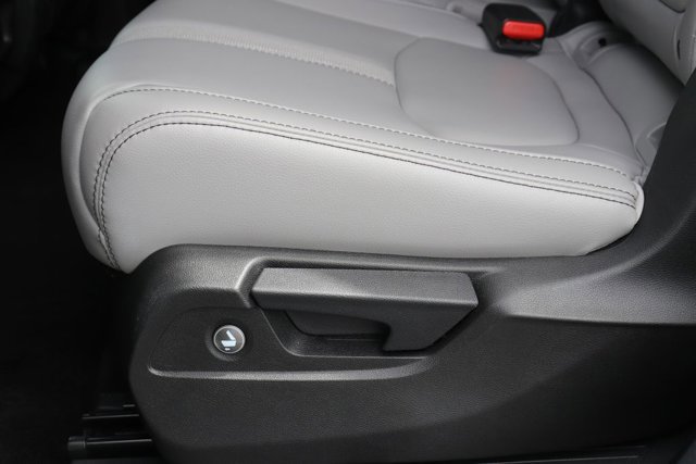 Certified 2024 Honda Pilot Touring image 14