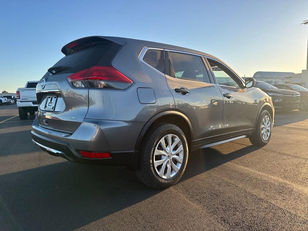 Used 2019 Nissan Rogue S AWD/4WD image 8