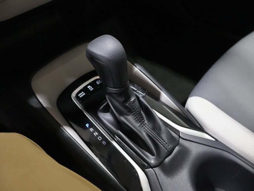 Certified 2023 Toyota Corolla LE AWD/4WD image 30