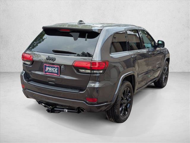 Used 2017 Jeep Grand Cherokee Altitude AWD/4WD image 5