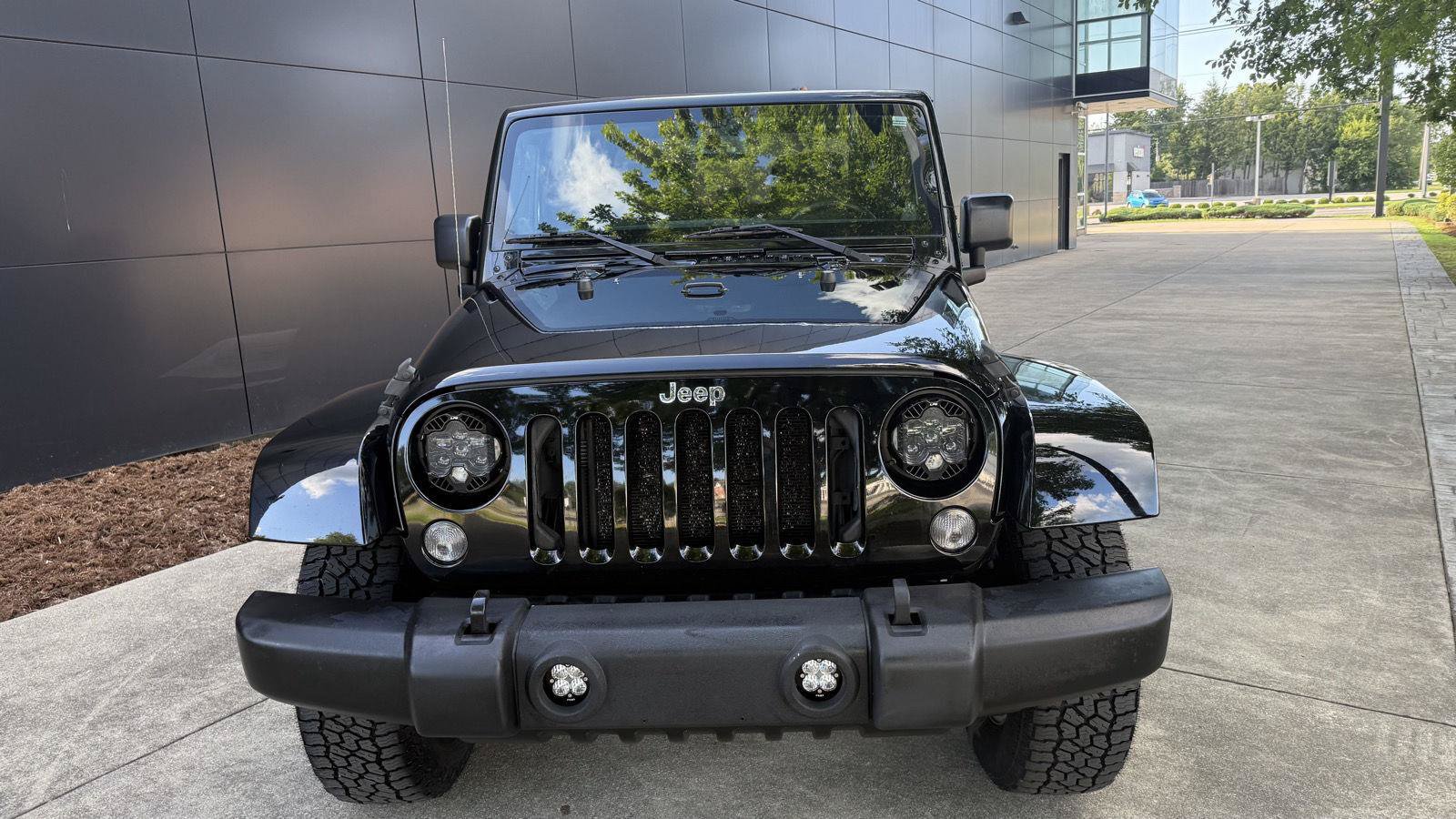 Used 2014 Jeep Wrangler Sahara w/ Connectivity Group AWD/4WD image 3
