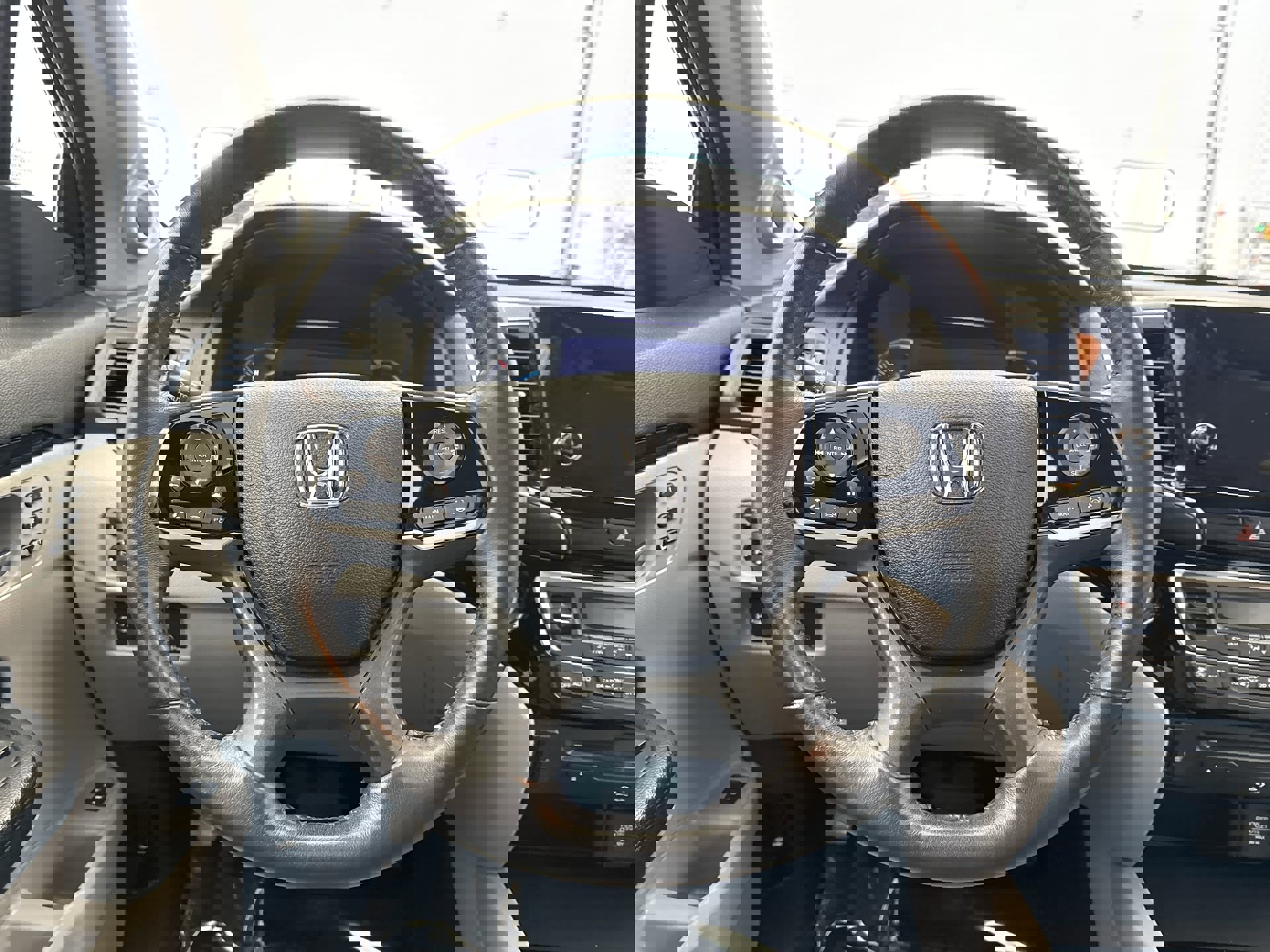 Used 2019 Honda Pilot Touring image 12